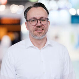 Bernhard Hötger, Hegla GmbH & Co KG, CEO